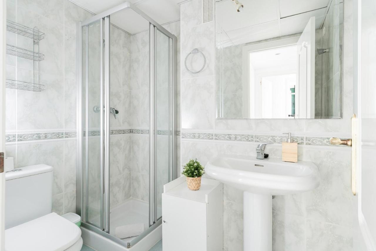 Monko Infinity Apartment ตอร์เรโมลิโนส ภายนอก รูปภาพ